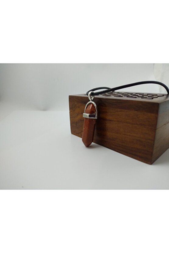 Yıldız Taşı Kolye Çivi Şeklinde Doğaltaş Kolye