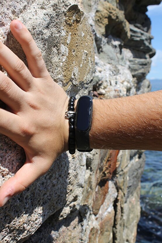 Oniks Miğfer Figür Ön Aksesuarlı 8 Mm Küre Mat Kesim Bileklik