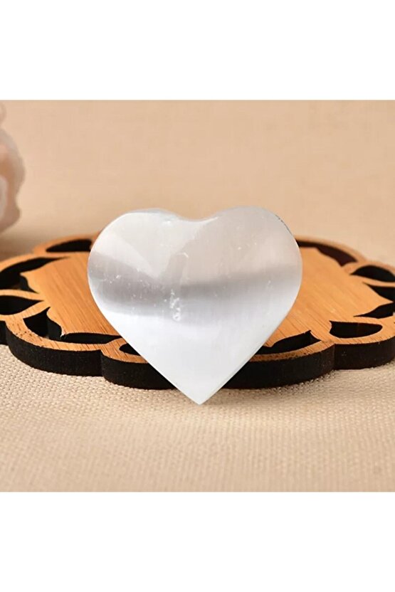 Doğal Kalp Kesim Selenit