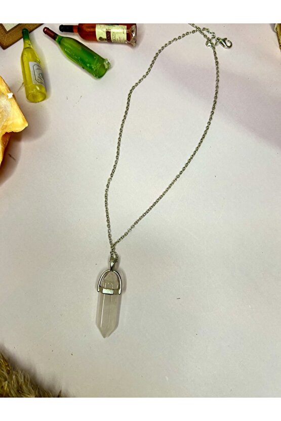 Pembe Kuvars Taşı Çivi Kolye