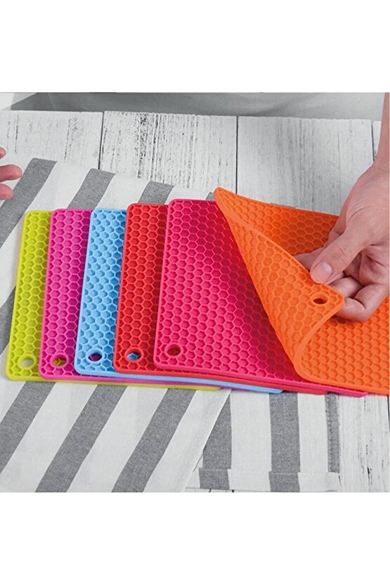 Isıya Dayanıklı Silikon Kare Nihale Ve Kalburabastı Kalıbı Tepsi Bardak Tencere Altlığı