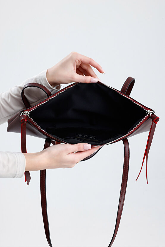 Heybes Kadın Zarif Uzun Formlu Bordo Vegan Deri İnce Omuz Askılı Modern Minimalist Kadın Baget Çanta