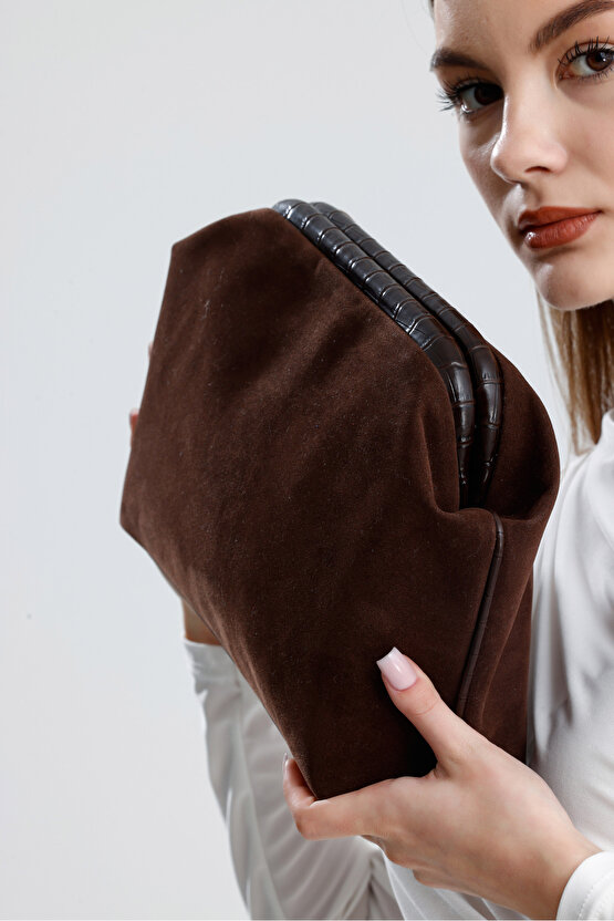 Heybes Kadın Koyu Kahve Süet Clutch El Çantası Şık Zarif Ve Minimalist Kullanışlı Tasarım