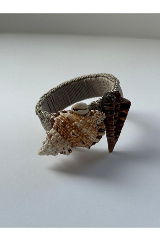 Cemil İpekçi yaz defilesi özel tasarım bilezik 3