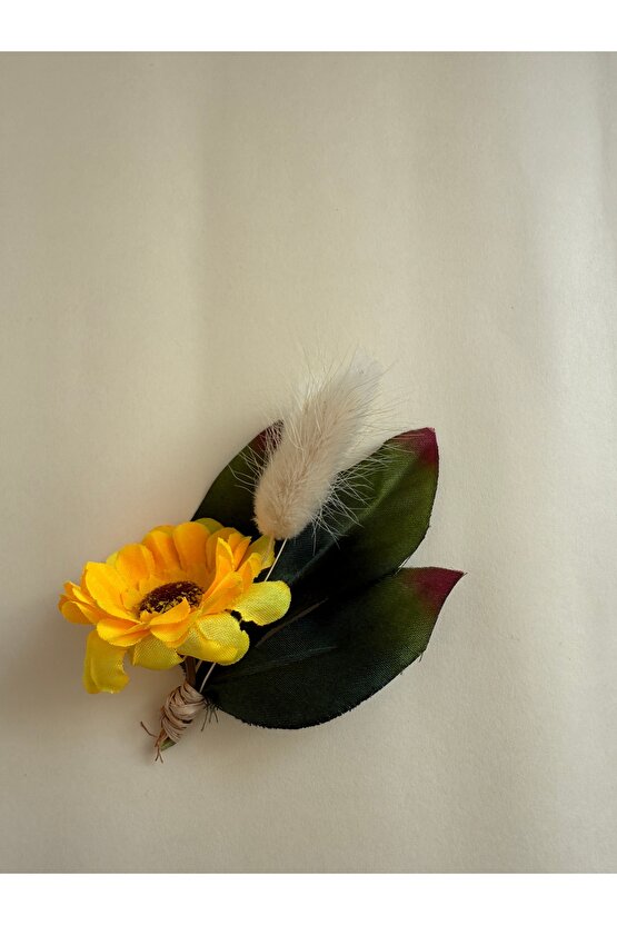 Damat yaka çiçeği