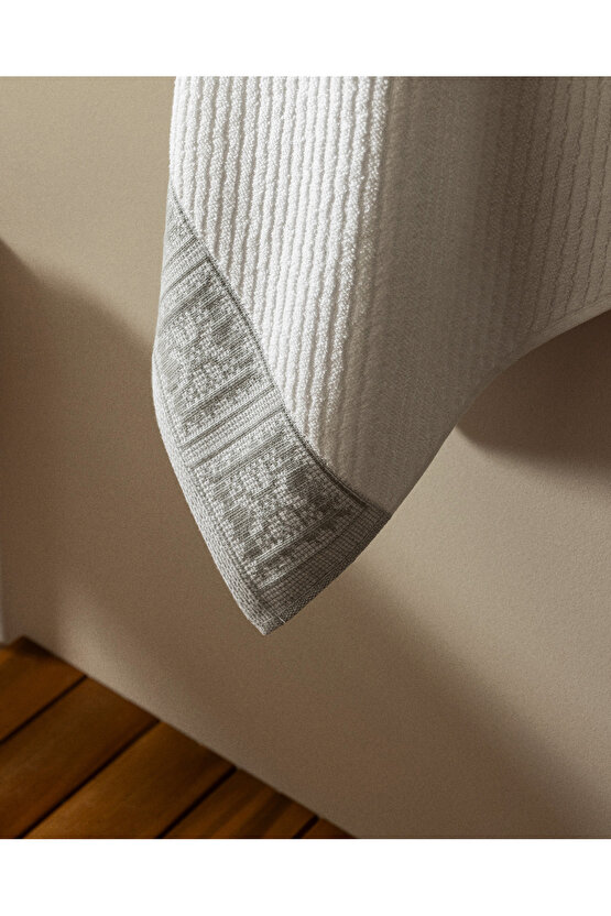 Zeste %100 Pamuk Banyo Havlusu - BeyazGri