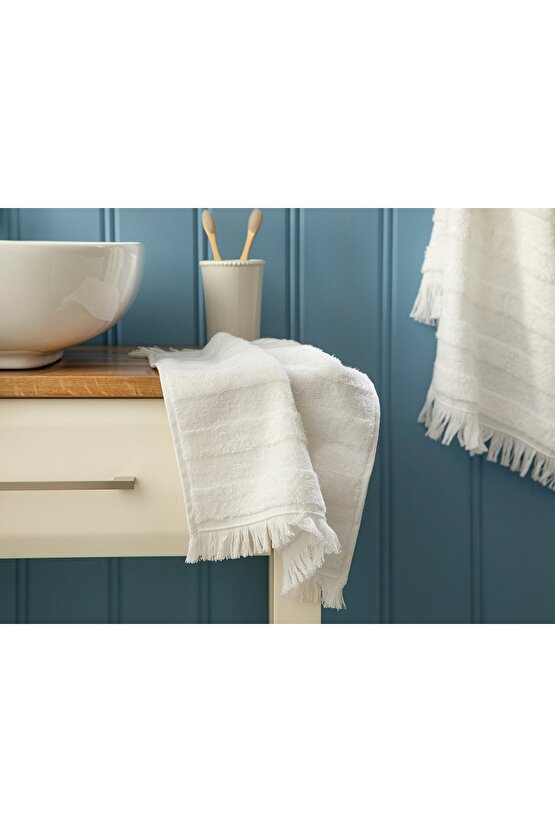 Adorn Pamuklu Püsküllü El Havlusu 30 X 40 Cm Ekru