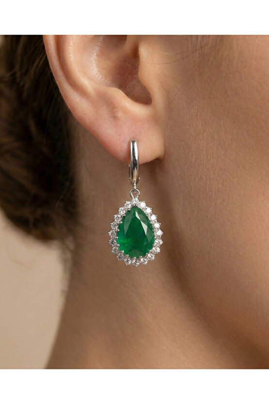 Mat Yeşil Taşlı Küpe