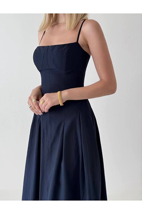 Pile Etek İnce Askılı Korse Formlu  Poplin Kumaş Siyah Midi Elbise