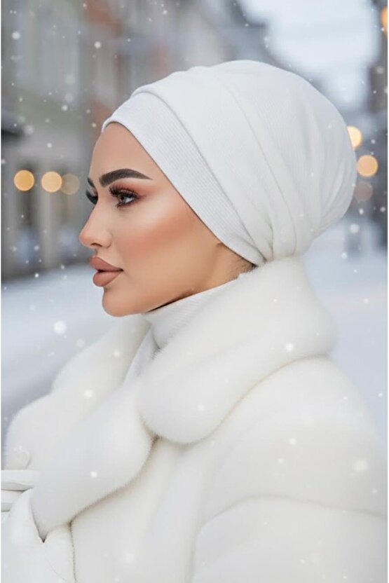 Beyaz Hazır Atkılı Tesettür Bone