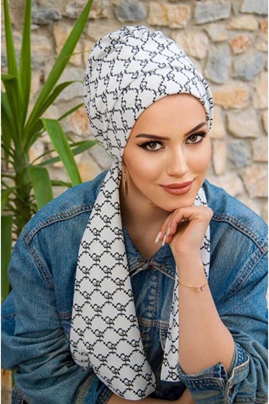Beyaz Hat Desen Atkılı Bone