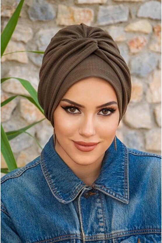 Açık Kahve Burgu Detaylı Bone