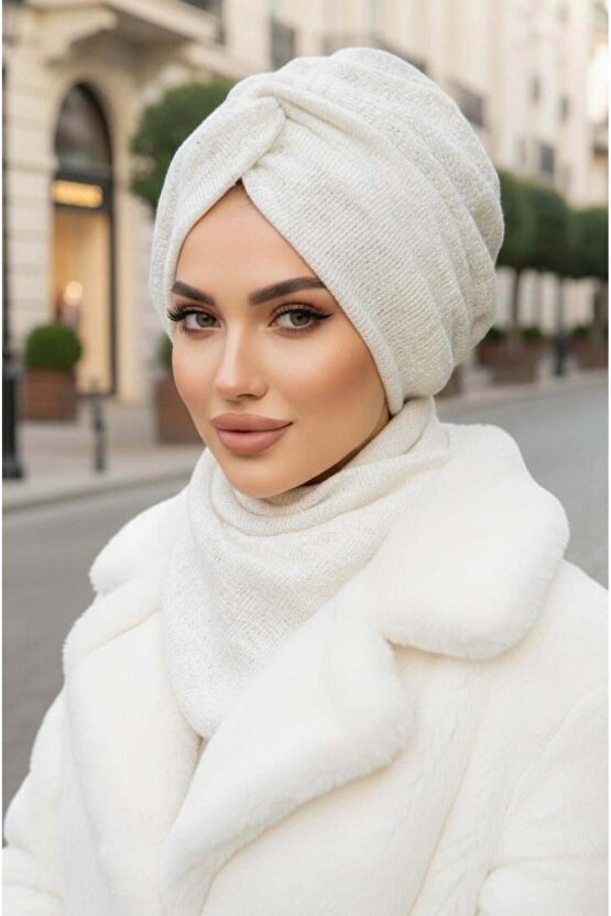 Beyaz Triko Kışlık Burgu Bone Ve Etol Takım