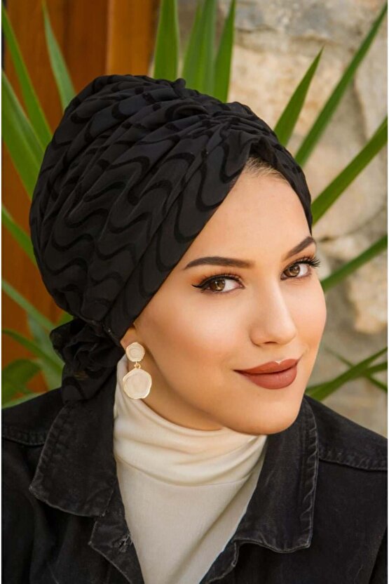 Siyah Desen Tül Tokalı Bone