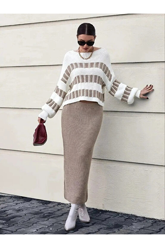 Kadın Uzun Kollu Kayık Yakalı Salaş Triko Bluz Ve Etek Ikili Takım