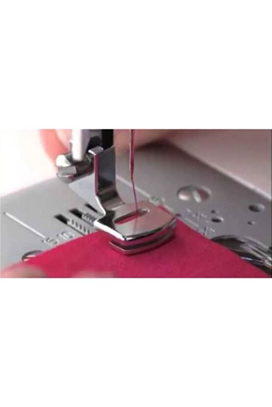 Kadın Omuzlardan Açık Sıfır Yaka Asimetrik Kesim Detay Viskon Bluz