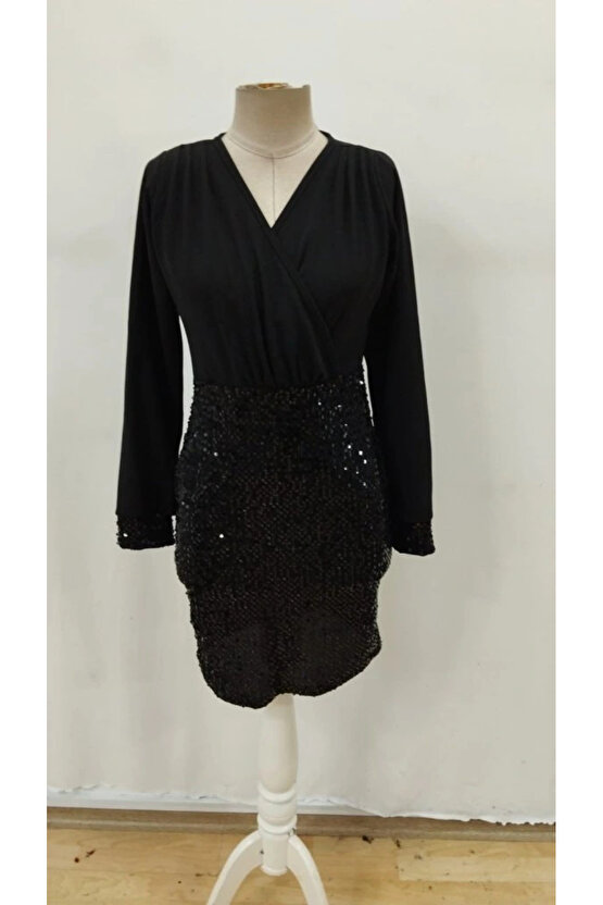 Kadın Uzun Kollu Kruvaze Yakalı üst Ithal Krep Alt Pulpayetli Mini Ithal Krep Elbise