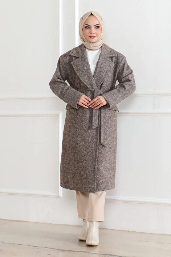Kadın Kaşe Kaban – Uzun Boy Kruvaze Yaka Kuşaklı Tesettür Kaşe Kışlık Kaban, Astarlı Şık Yünlü Dokum