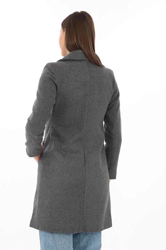 Kadın Kaşe Kaban – Siyah Yünlü Dokuma, Kruvaze Yaka, Astarlı, Cepli, Kuşaklı Uzun Boy Tesettür Uyuml