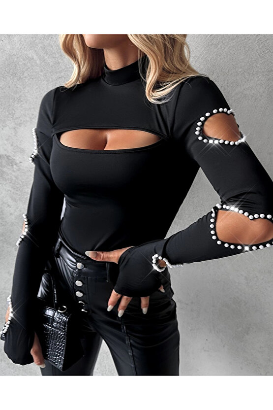 Kadın Uzun Kollu Yarı Balıkçı Yaka Pencere Detaylı Kolları Kalp Desen Taşlı Viskon Bluz