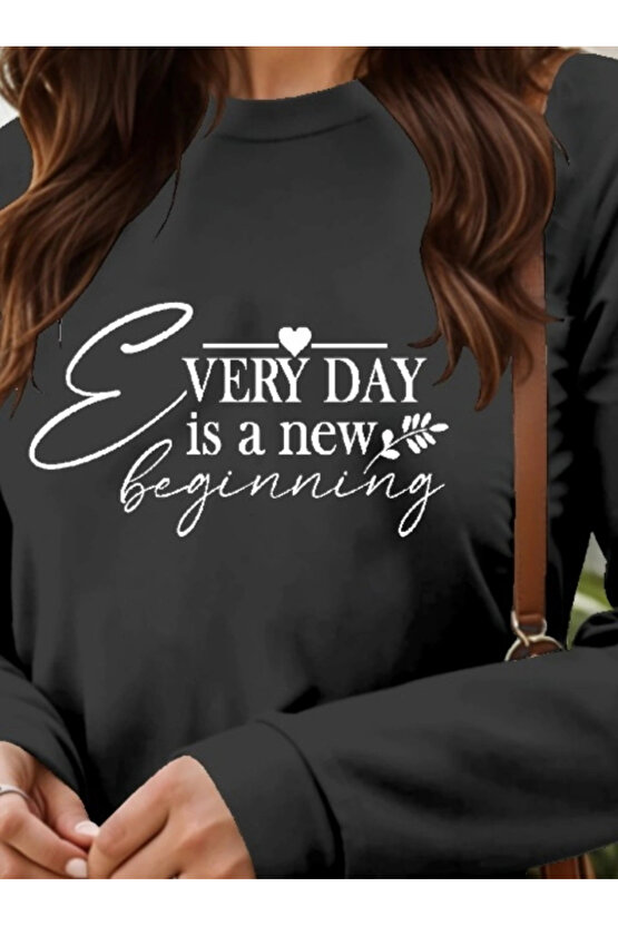 Kadın Uzun Kollu Bisiklet Yaka Kısa Viskon Iki Iplik Elbise