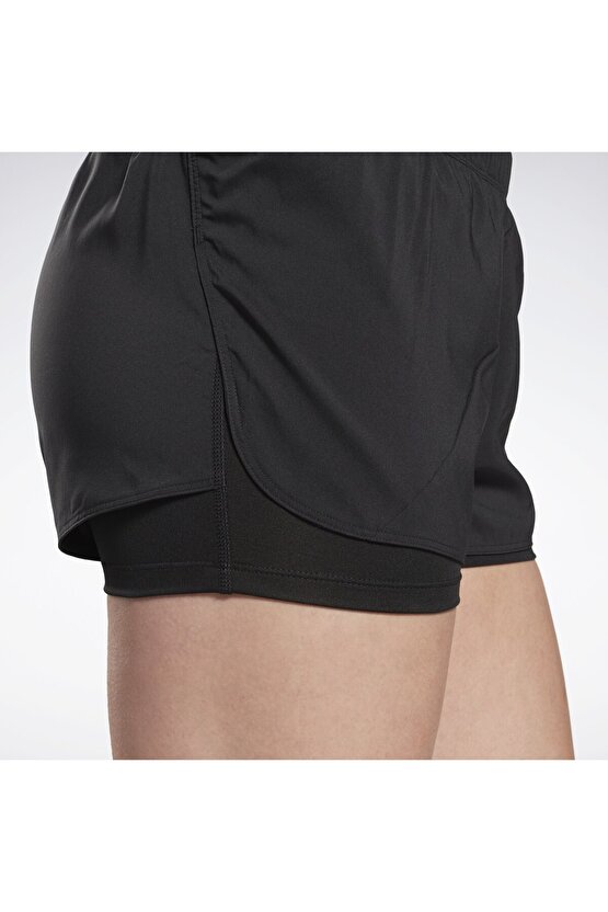 Running Essentials Two-in-One Kadın Taytlı Şort