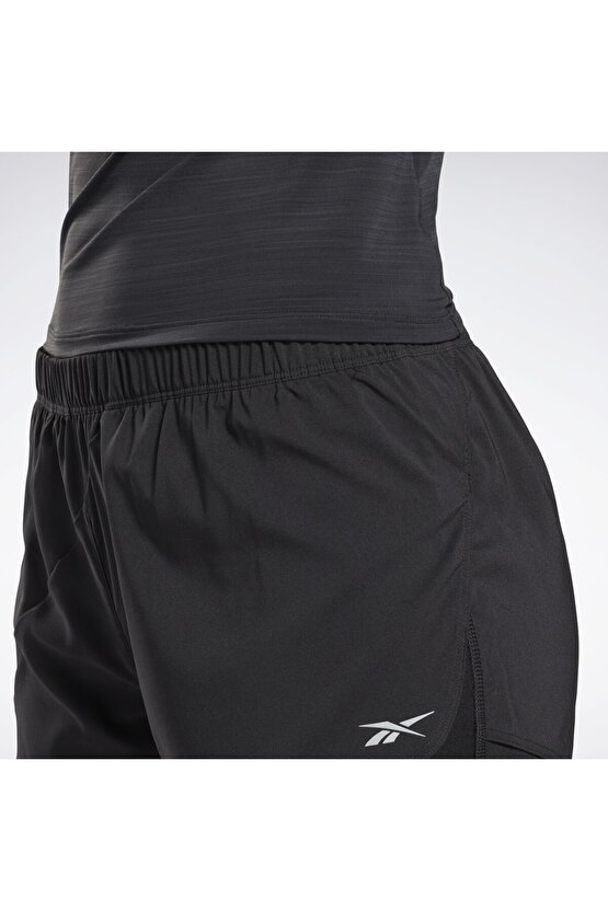 Running Essentials Two-in-One Kadın Taytlı Şort