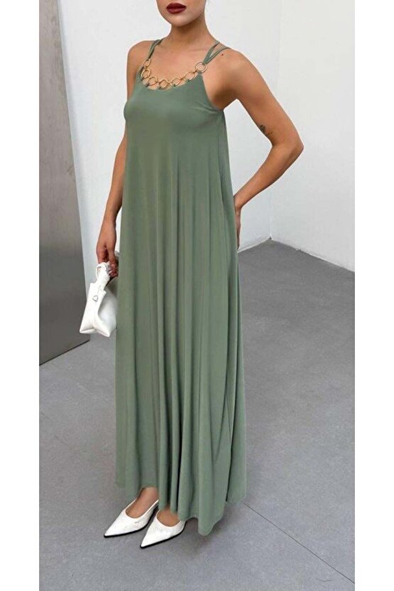 Kadın Omuz Askılı Kuş Gözü Zincir Detay Sandy Kumaş Maxi Boy Elbise