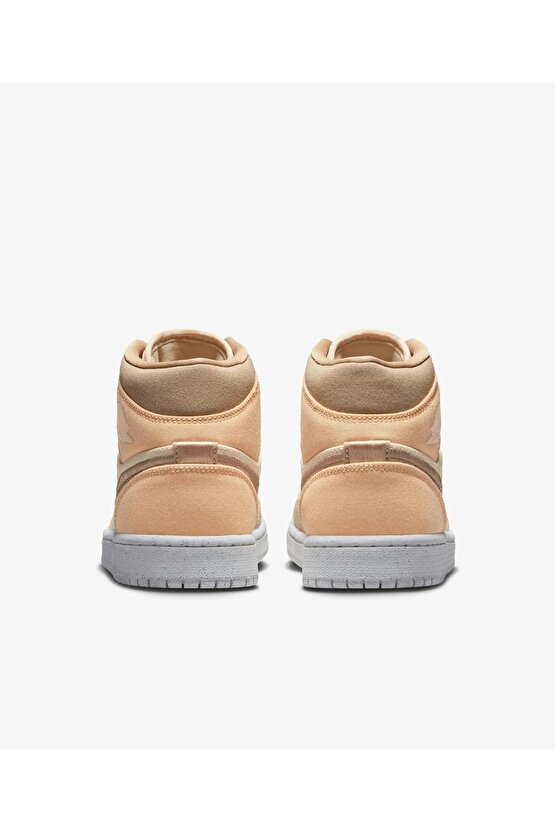 Air Jordan 1 Mid SE Unisex Sneaker