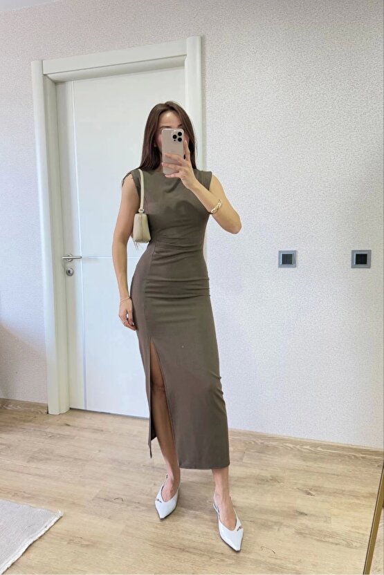 Yırtmaç Detaylı Sırtlı Kapalı Yandan Derin Yırtmaç Detaylı Kolsuz Elbise - Antrasit