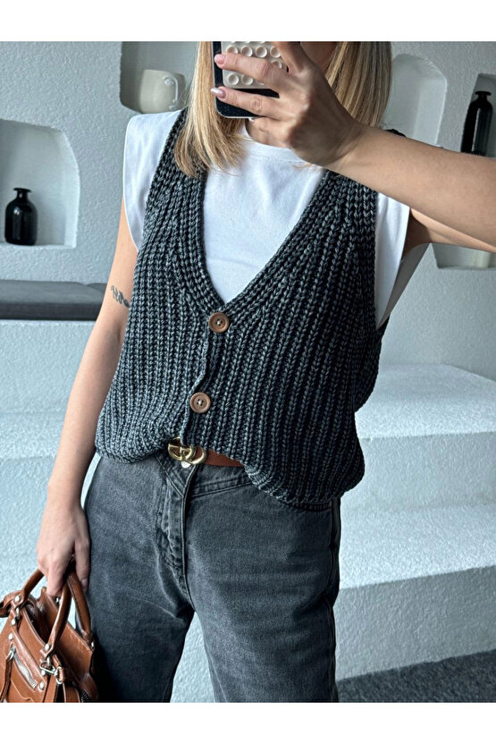 Triko Kolsuz Düğmeli Yelek - Siyah