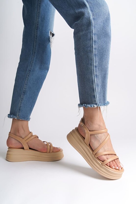 NATALIE İnce Tokalı Şerit Detaylı Ortopedik Taban Kadın Sandalet CTT - Ten