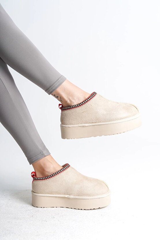 LEILA Bağcıksız Düz ve Kalın Taban İçi Kürklü Kısa Süet Kadın Bot CKT - Krem