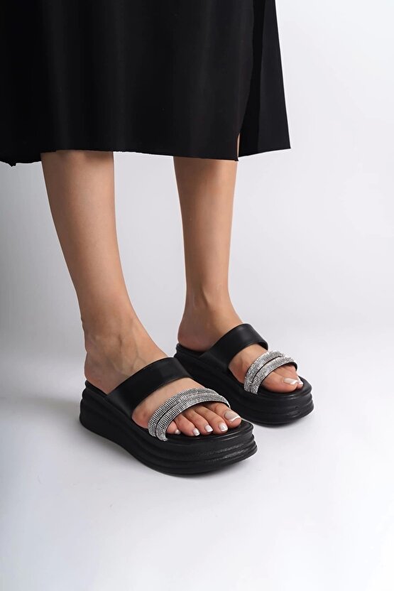 SARAH Düz Topuklu Taşlı Şeritli Kalın ve Ortopedik Taban Kadın Terlik CST - Siyah