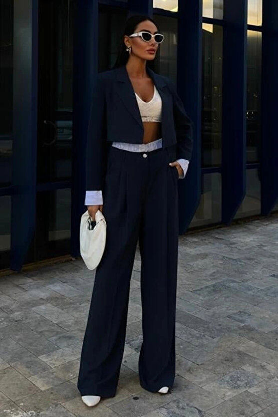 Garni Detaylı Crop Ceketli Takım 10075