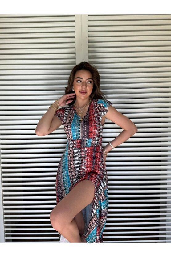 Kadın Kısa Kollu V Yakalı Desenli Yandan Yırtmaçlı Süprem Elbise