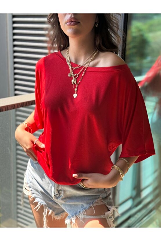 Kadın Tek Omuzu Açık Kısa Kollu Salaş Viskon Bluz