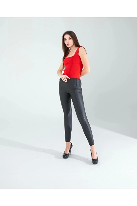 Kırmızı Kare Yaka Kalın Askı Triko Crop Bluz