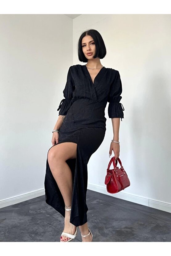 iyah Yırtmaçlı Jakar Elbise