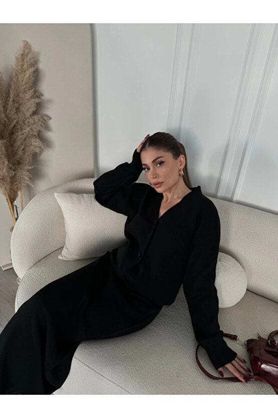 V Yaka 3 Düğmeli Hırka Takım Triko İkili Etekli - Siyah