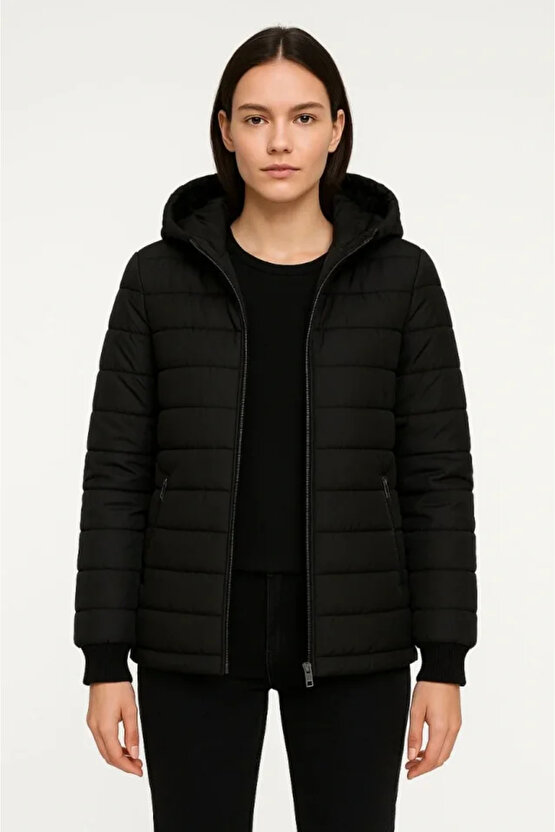 Şişme Kapüşonlu Fermuarlı Mont Su Itici Kapitone Astarlı Kumaş Cepli Kışlık Rahat Kalıp - Siyah