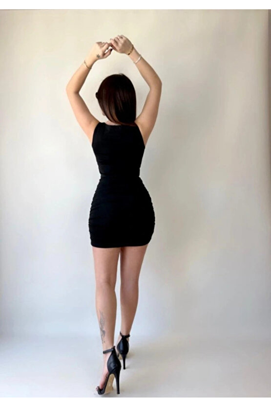 Kadın Omuz Askılı Armut Yaka Büzgü Ve Göbek Dekolteli Mini Elbise