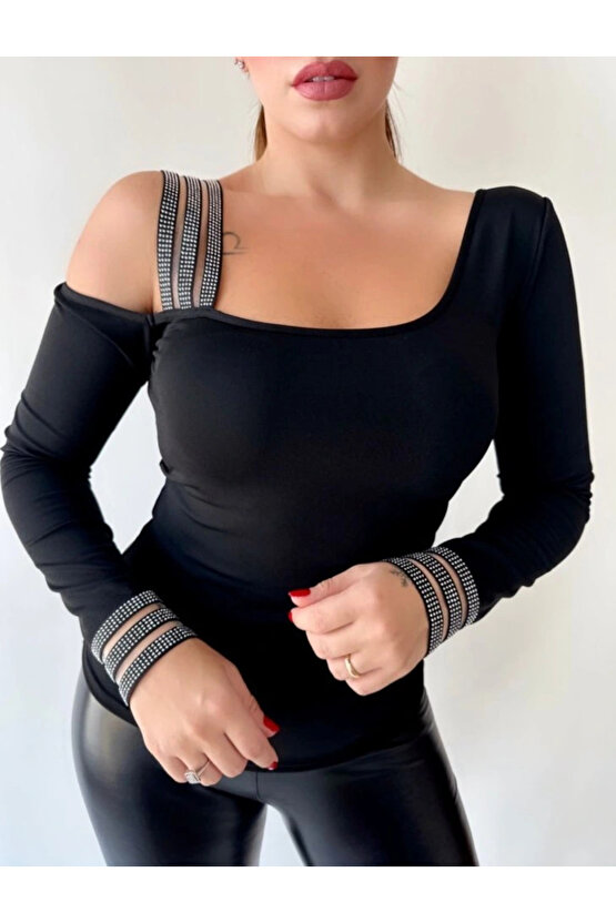 Kadın Omuz Dekolteli Taşlı şerit Detay Bluz