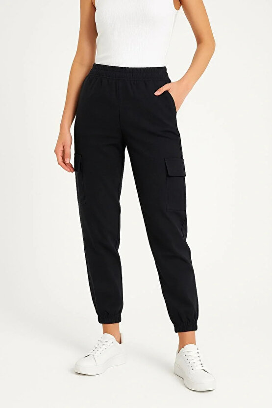 Kadın Siyah Jogger Eşofman Altı Rahat Kalıp, Kargo Cepli, Lastikli Paça, Günlük Spor Pantolon - Siya