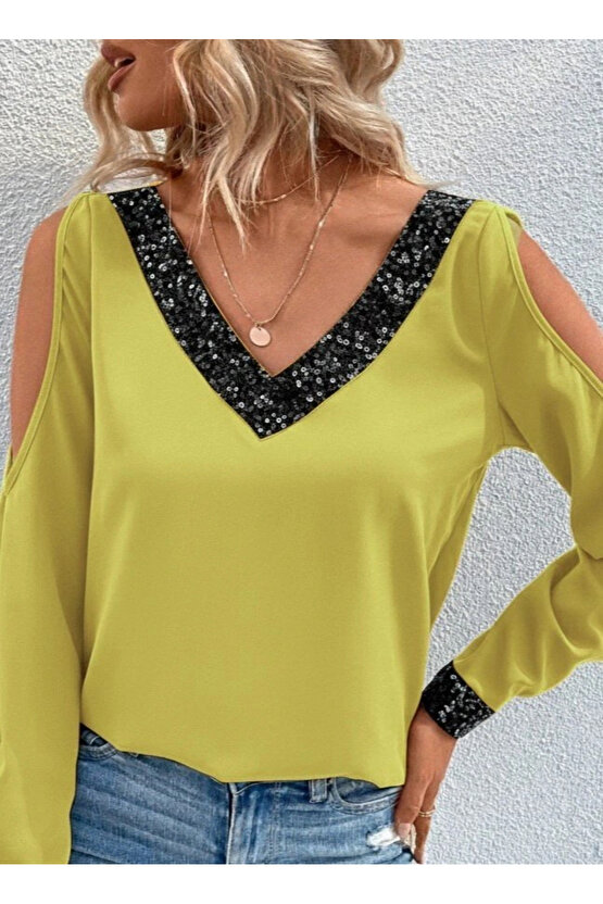 MDB Kadın Uzun Kollu V Yakalı Omuzlardan Açık Sandy Bluz