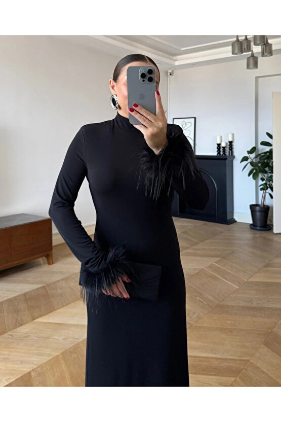 Kadın Uzun Kollu Balıkçı Yaka Kol Ağzı Tüy Detaylı Uzun Krep Elbise