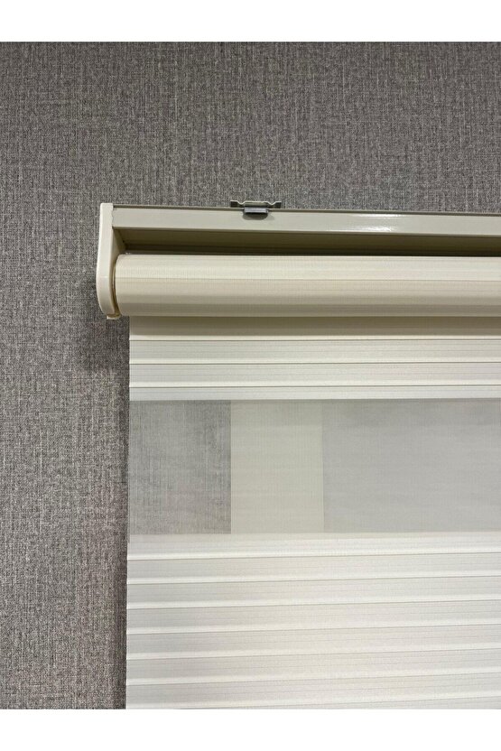 Zebra Perde Krem Renk Pliseli Dilimsiz