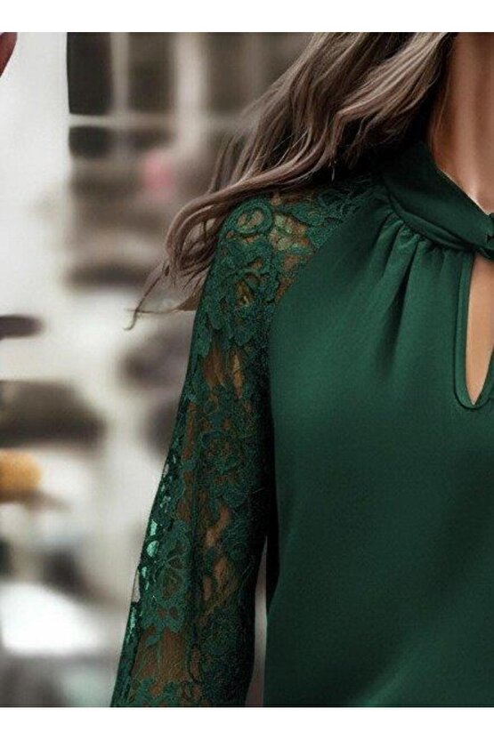 Kadın Uzun Kollu Yaka Düğme Detay Güpürlü Kol Krep Bluz