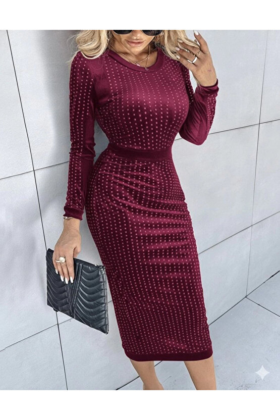 Kadın Uzun Kollu Bisiklet Yaka Taşlı Midi Kadife Elbise