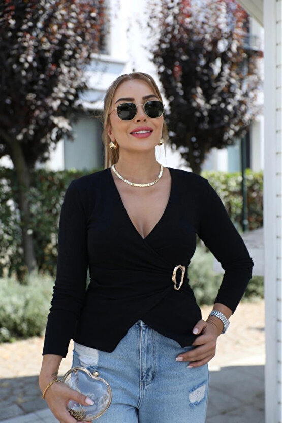 Kadın Uzun Kollu Kruvaze Yakalı Toka Detaylı Viskon Bluz